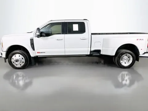 More photos of 2025 Ford F-450SD Platinum at Clement Supercenter, MO