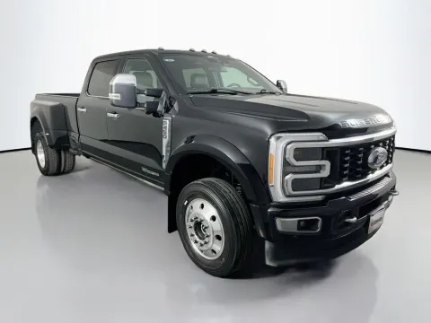 More photos of 2023 Ford F-450SD Platinum at Clement Supercenter, MO