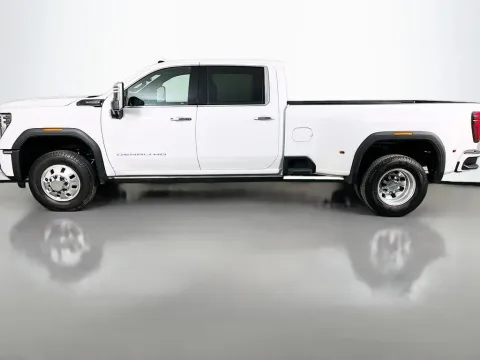 More photos of 2024 GMC Sierra 3500HD Denali Ultimate at Clement Supercenter, MO