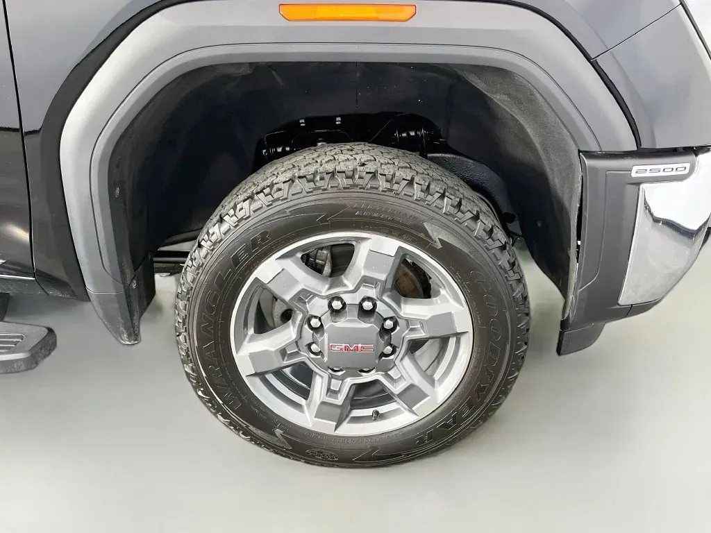 GMC Sierra photo 34