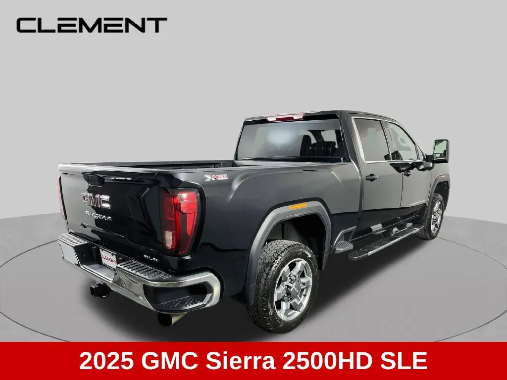 GMC Sierra photo 5