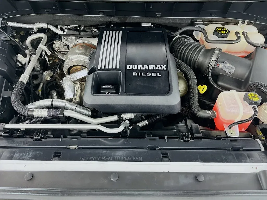 Chevrolet Silverado photo 38