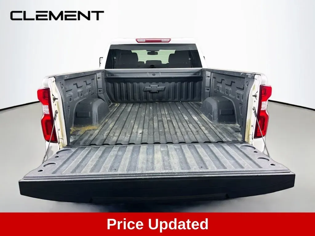 Chevrolet Silverado photo 9