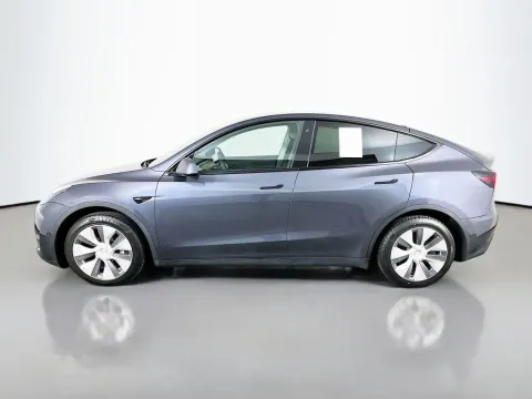 More photos of 2020 Tesla Model Y Long Range at Clement Supercenter, MO
