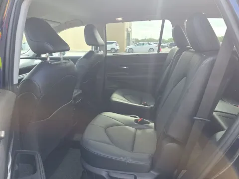 More photos of 2024 Toyota Grand Highlander XLE at Clement Supercenter, MO