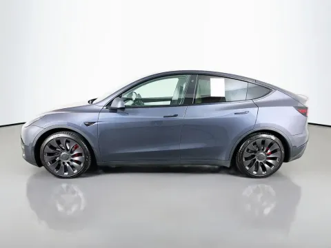 More photos of 2021 Tesla Model Y Performance at Clement Supercenter, MO