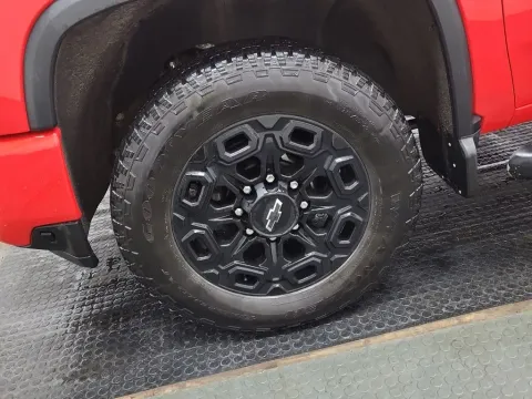 More photos of 2022 Chevrolet Silverado 2500HD LT at Clement Supercenter, MO