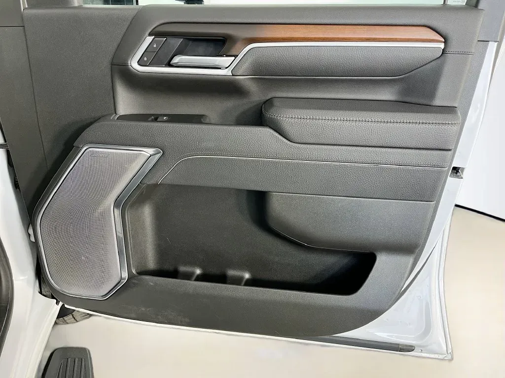 GMC Sierra photo 35