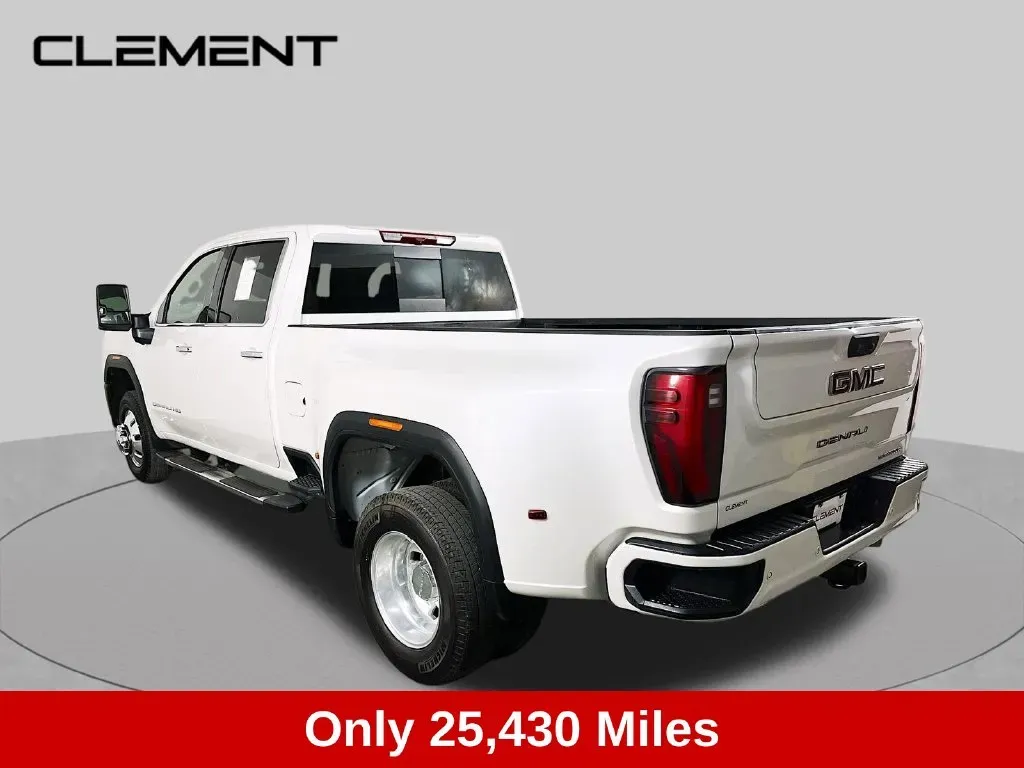 GMC Sierra photo 8