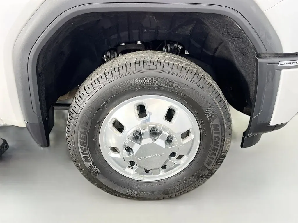 GMC Sierra photo 37