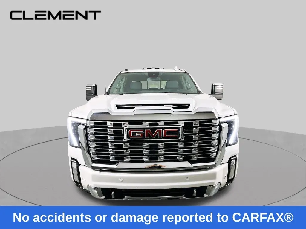 GMC Sierra photo 2