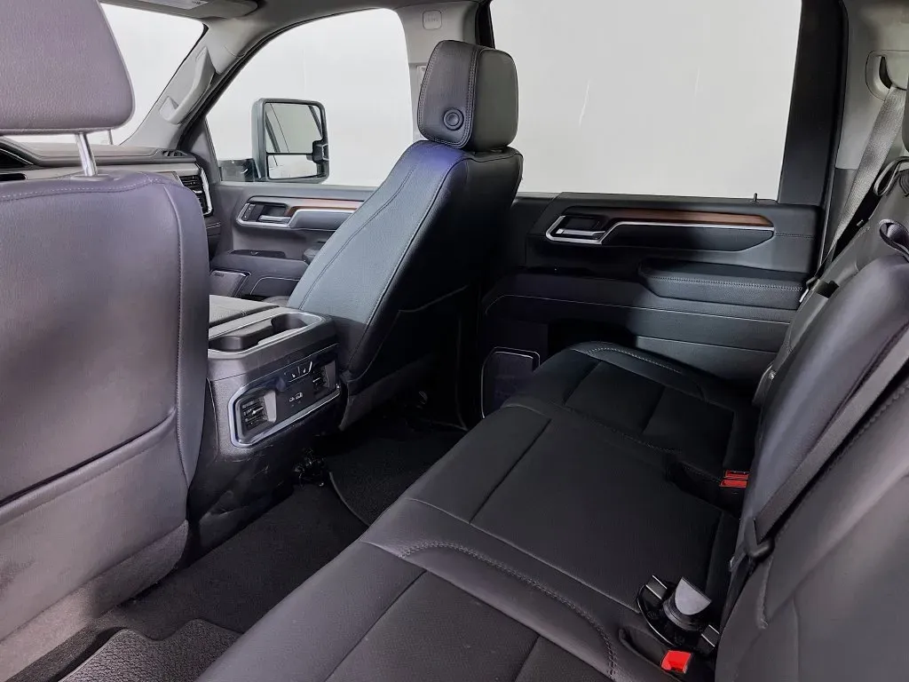 GMC Sierra photo 31