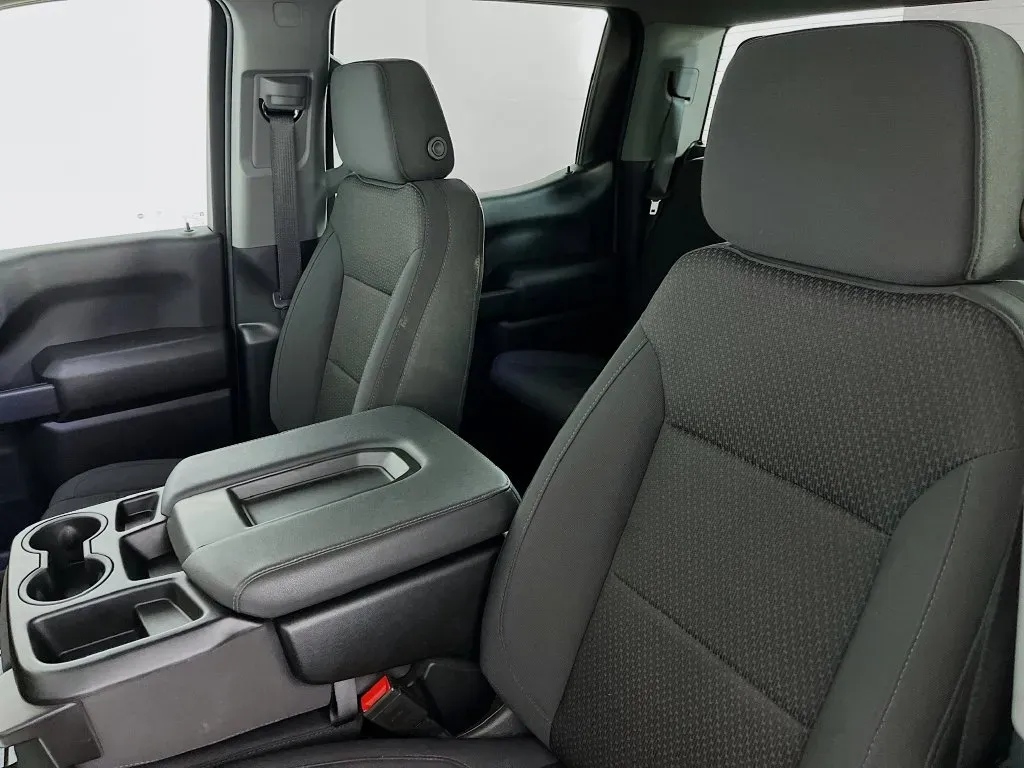 GMC Sierra photo 23