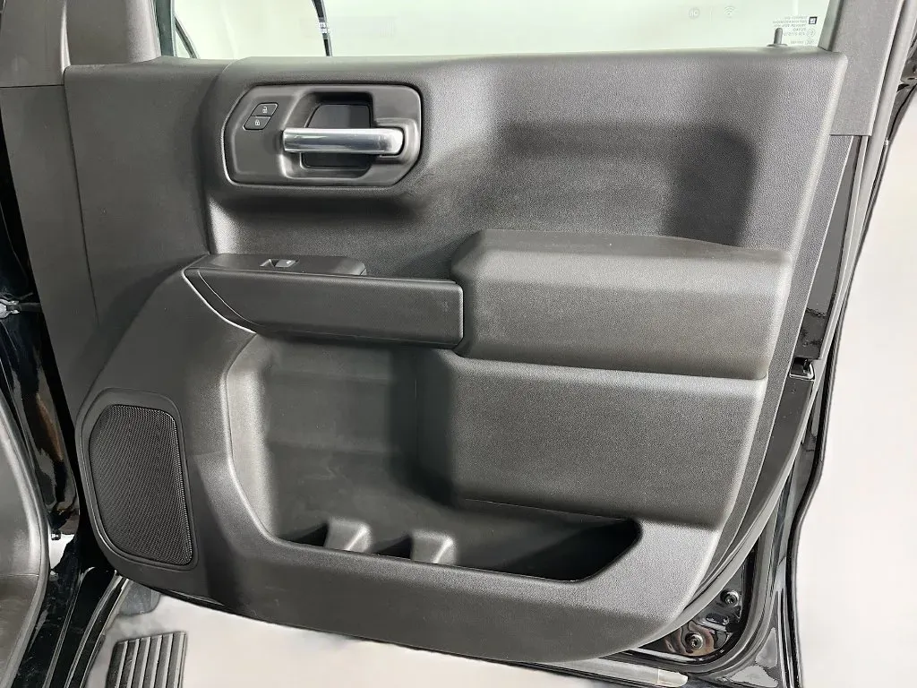 GMC Sierra photo 32