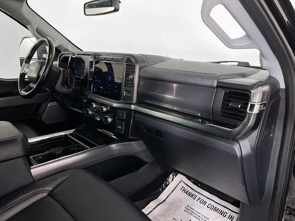 Ford F-250SD photo 37
