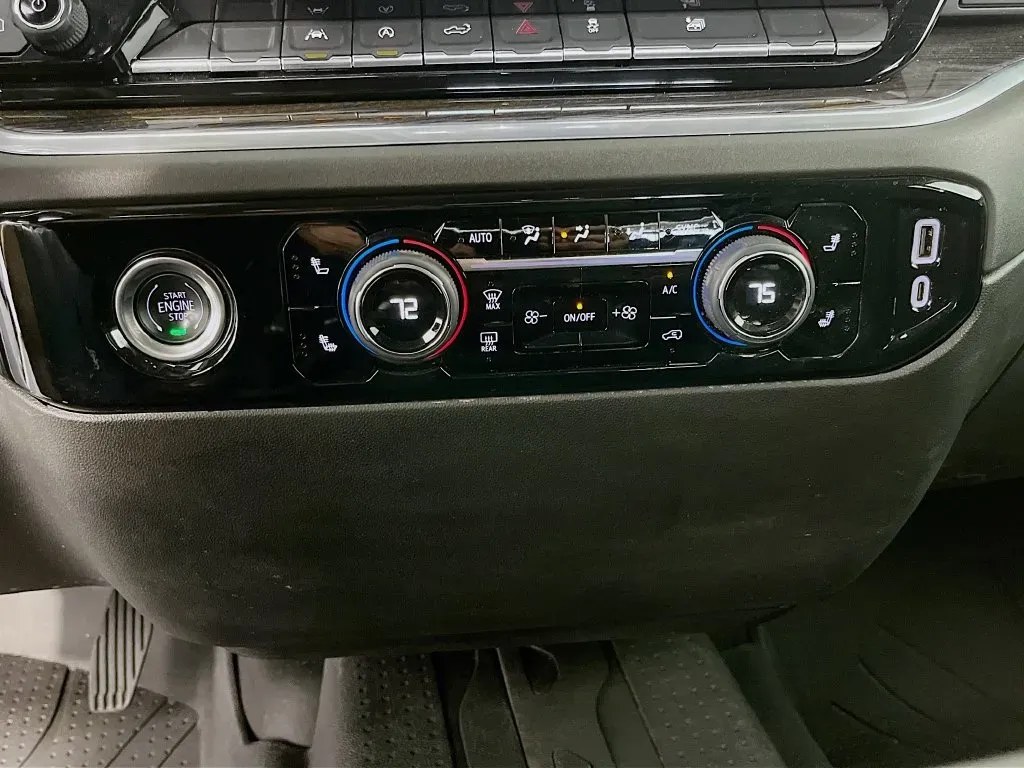 Chevrolet Silverado photo 20