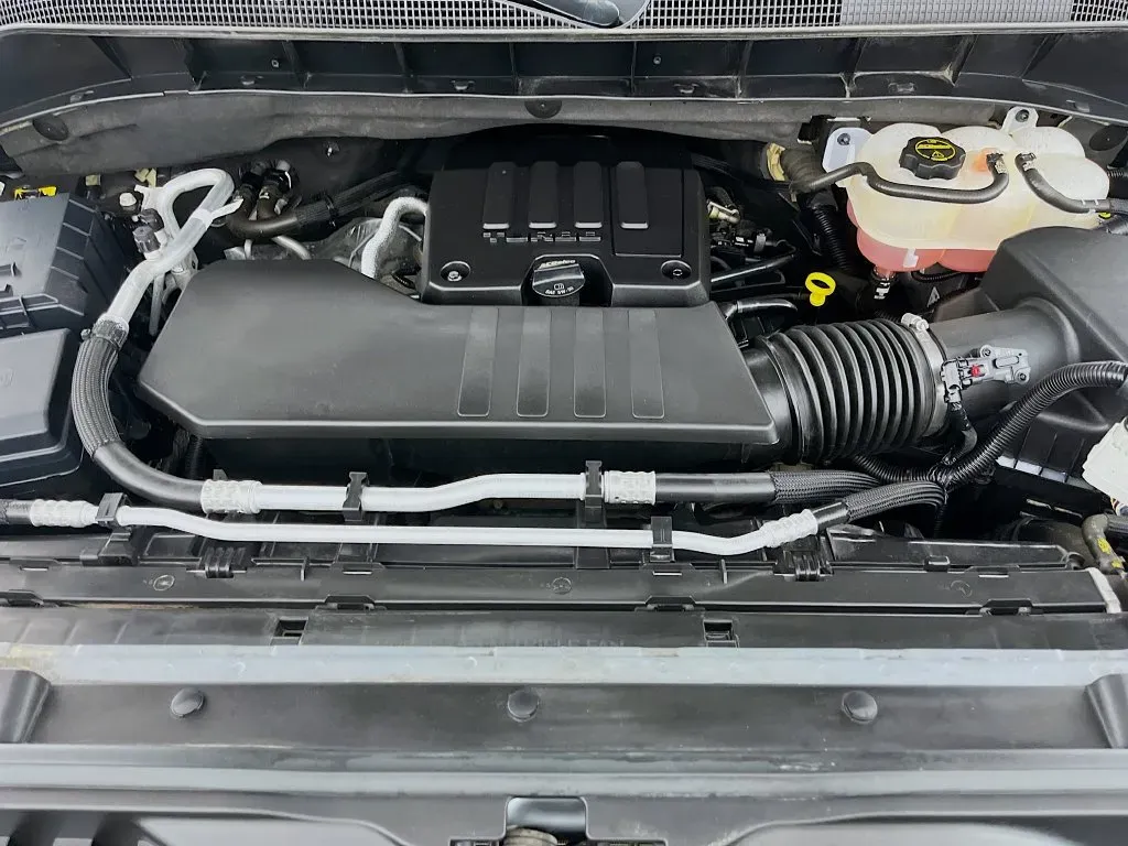 Chevrolet Silverado photo 38