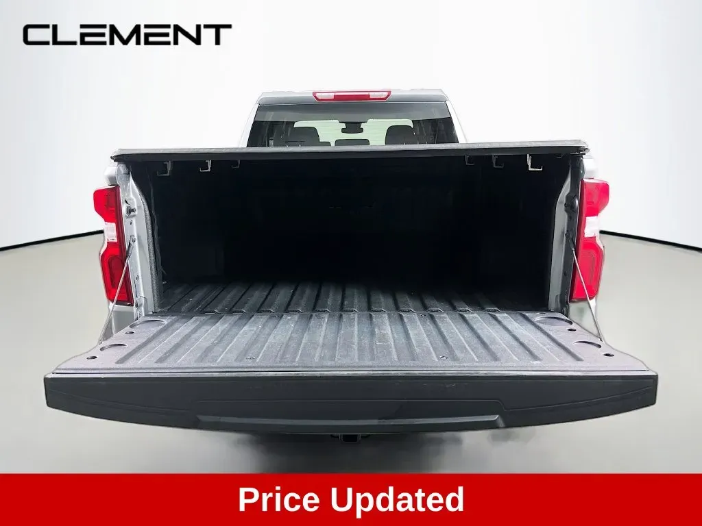 Chevrolet Silverado photo 9
