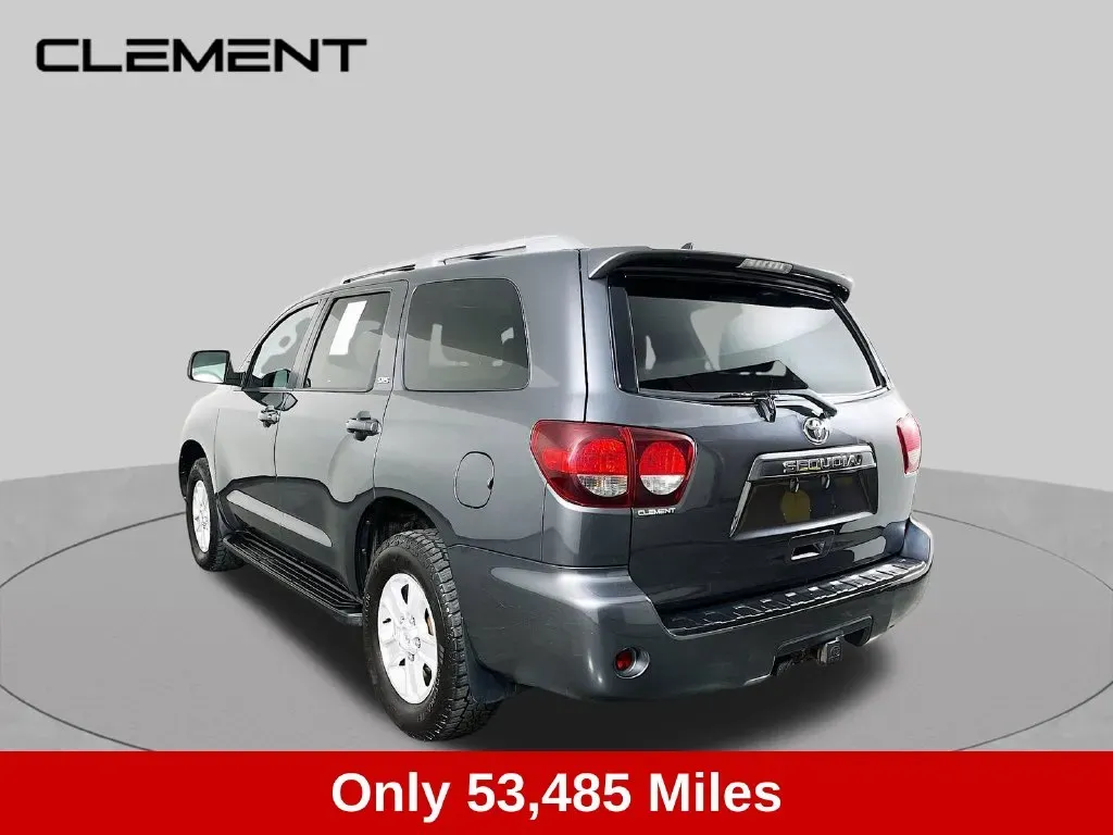 Toyota Sequoia photo 8