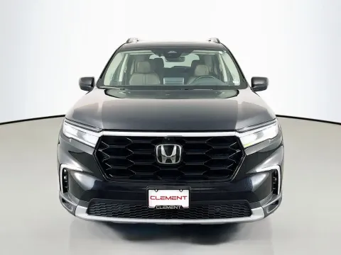 Another view of 2023 Honda Pilot Elite for sale in St. Charles, MO at Clement Supercenter