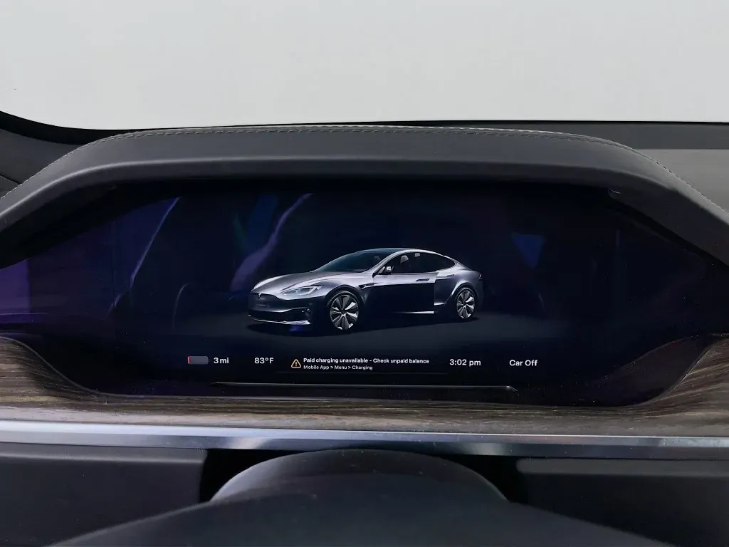 Tesla Model S photo 15