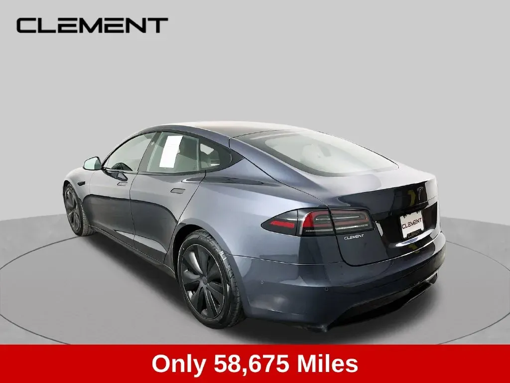 Tesla Model S photo 8