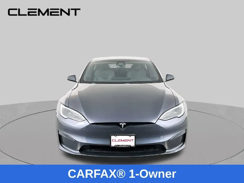Tesla Model S photo 2