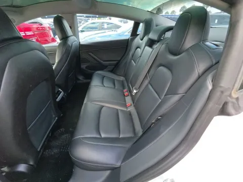 More photos of 2020 Tesla Model 3 Long Range at Clement Supercenter, MO