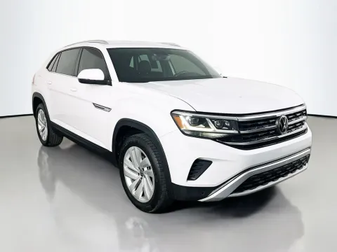 Another view of 2023 Volkswagen Atlas Cross Sport 3.6L V6 SE w/Technology for sale in St. Charles, MO at Clement Supercenter