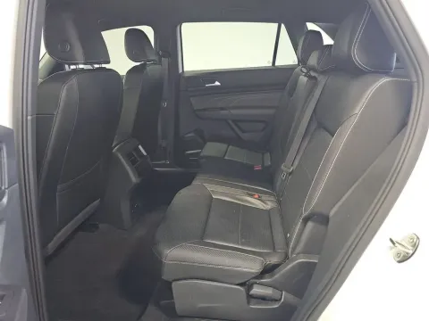 More photos of 2023 Volkswagen Atlas Cross Sport 3.6L V6 SE w/Technology at Clement Supercenter, MO
