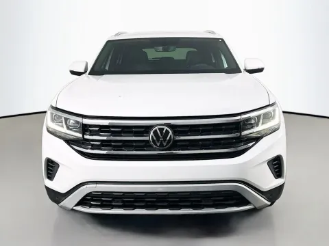 Photos of 2023 Volkswagen Atlas Cross Sport 3.6L V6 SE w/Technology for sale in St. Charles, MO at Clement Supercenter