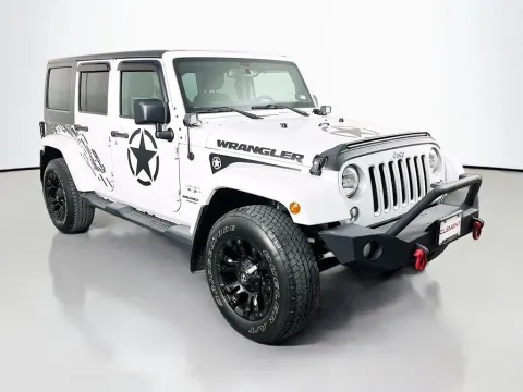 More photos of 2017 Jeep Wrangler Unlimited Sahara at Clement Supercenter, MO