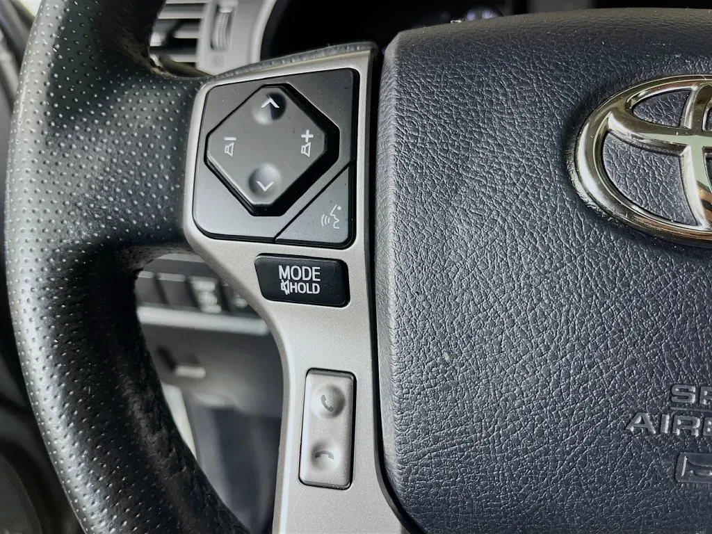 Toyota 4Runner photo 14
