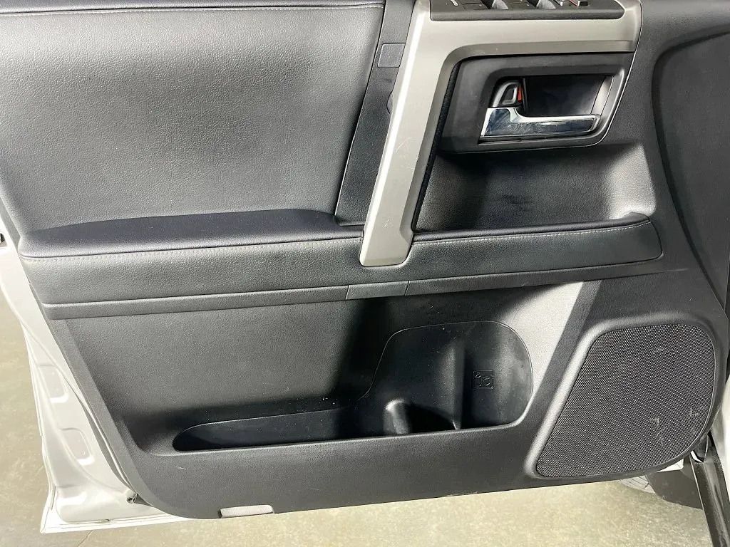 Toyota 4Runner photo 26