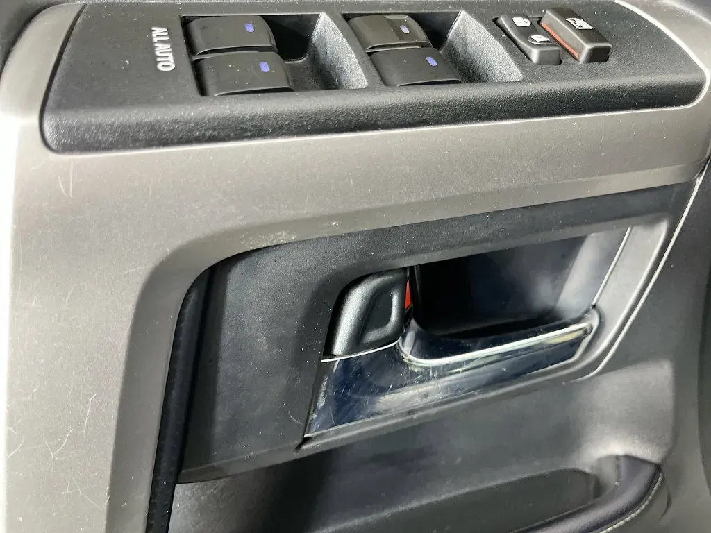 Toyota 4Runner photo 24