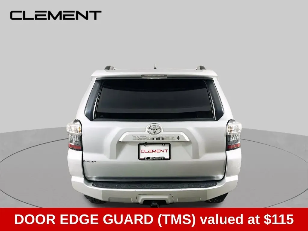 Toyota 4Runner photo 7