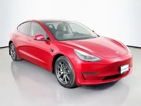 More photos of 2023 Tesla Model 3 at Clement Supercenter, MO