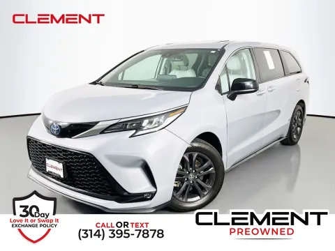 Gray 2024 Toyota Sienna XSE for sale in St. Charles, MO