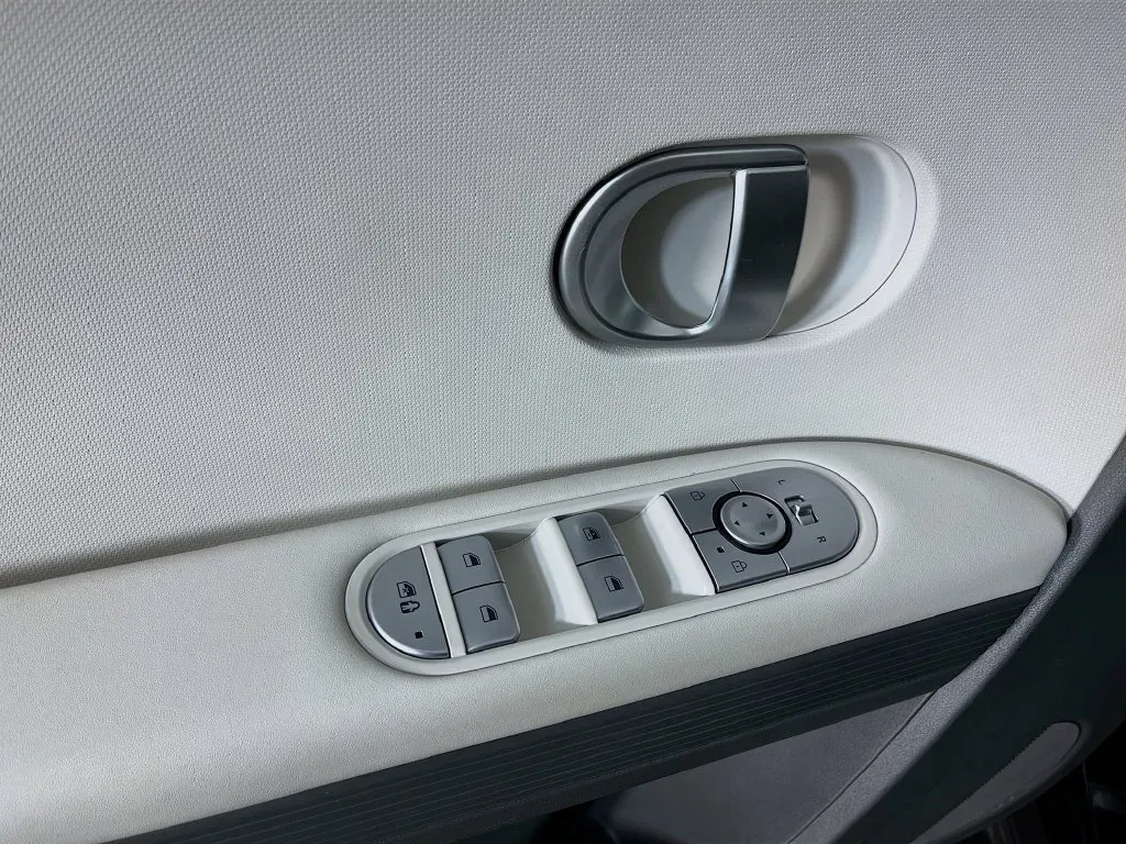 Hyundai Ioniq 5 photo 25