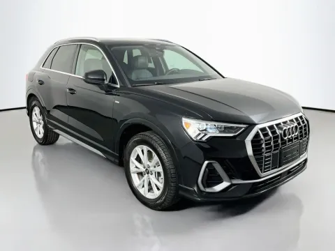 More photos of 2022 Audi Q3 Premium Plus at Clement Supercenter, MO