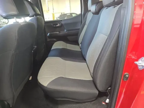 More photos of 2021 Toyota Tacoma TRD Sport at Clement Supercenter, MO