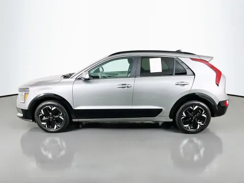 More photos of 2023 Kia Niro EV Wind at Clement Supercenter, MO
