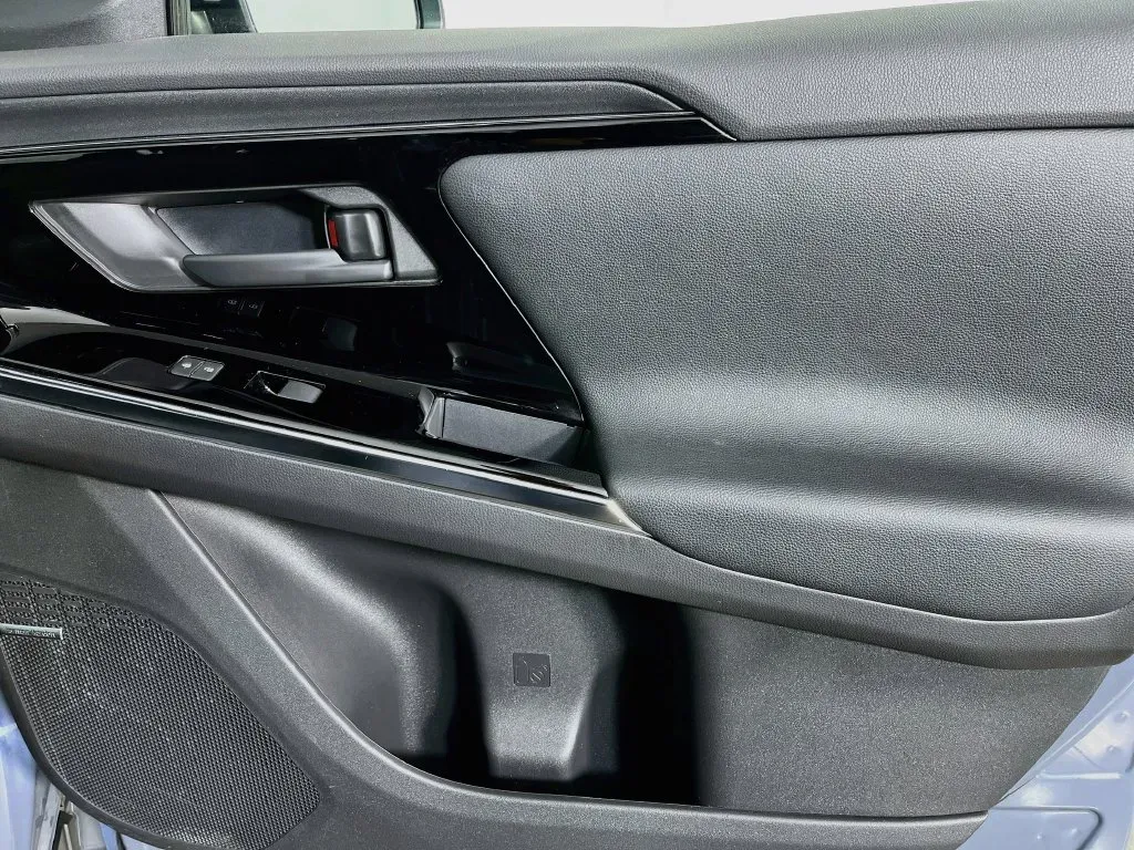 Subaru Solterra photo 33