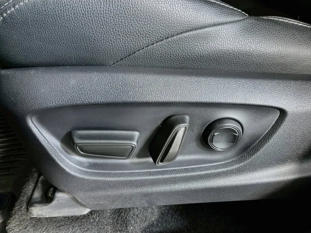 Subaru Solterra photo 23