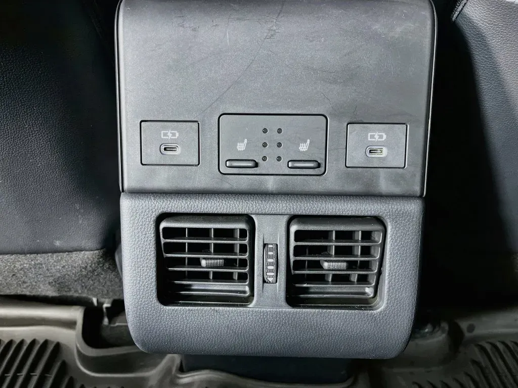 Subaru Solterra photo 29