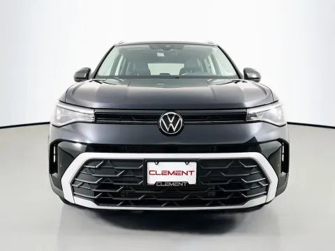 Another view of 2025 Volkswagen Taos 1.5T SE for sale in St. Charles, MO at Clement Supercenter