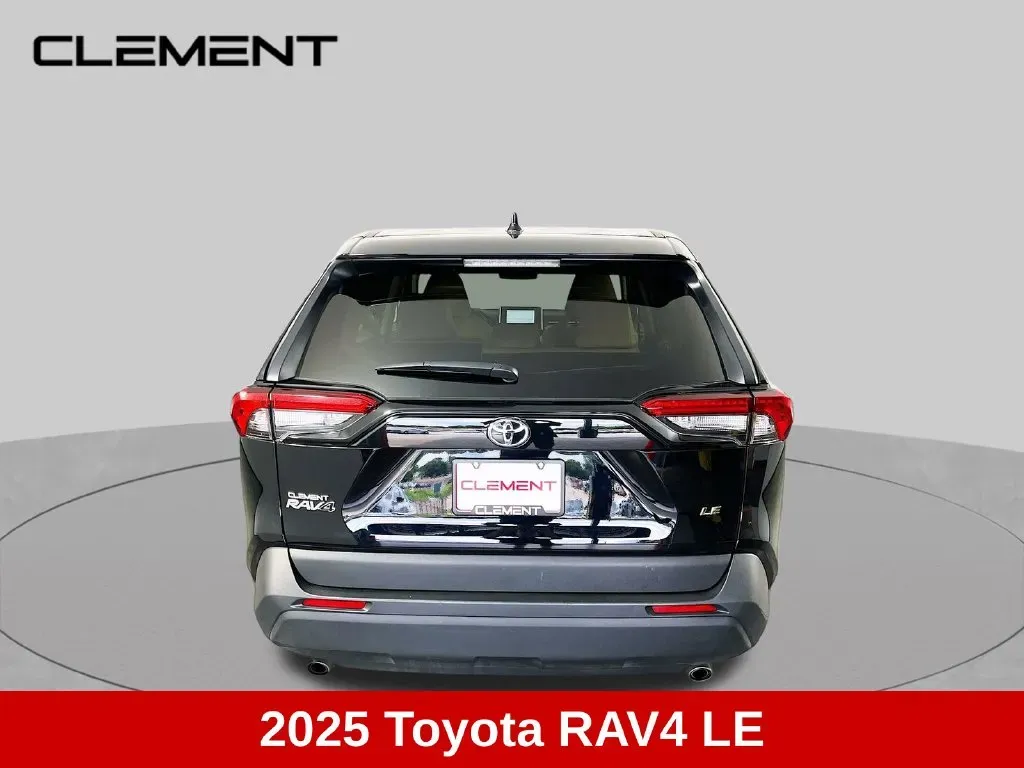 Toyota RAV4 photo 7
