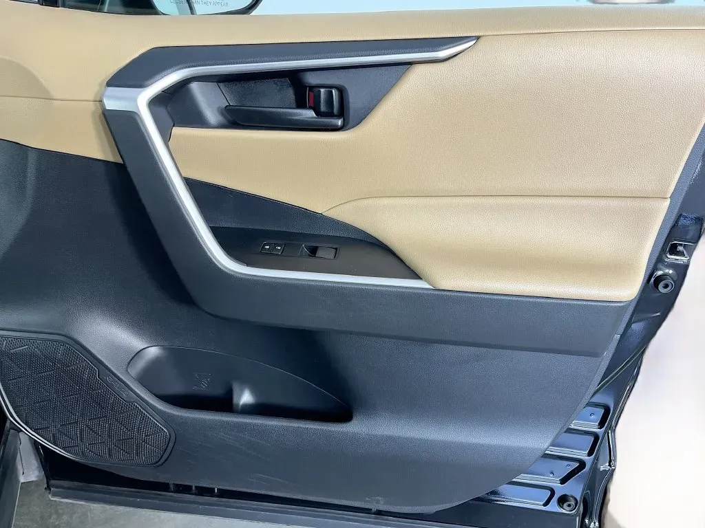 Toyota RAV4 photo 33