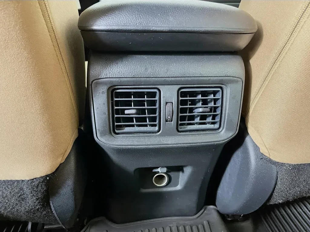 Toyota RAV4 photo 29