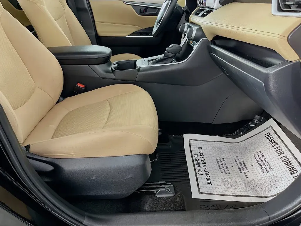 Toyota RAV4 photo 31